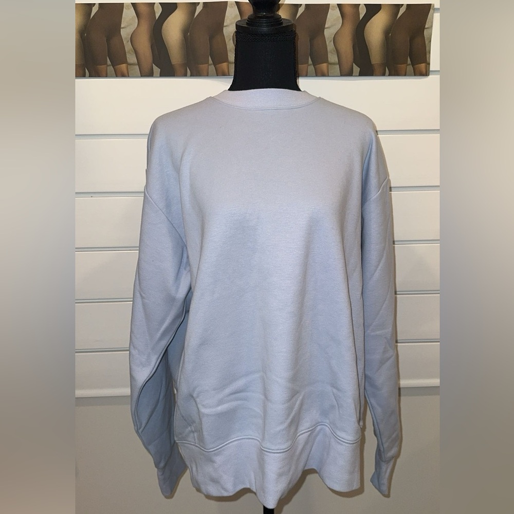 Skims small periwinkle light blue/grey  skims crew neck sold out/limited color - Picture 3 of 8